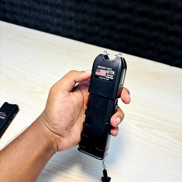 Electric Stun Gun ( Shocked machine 98000W)